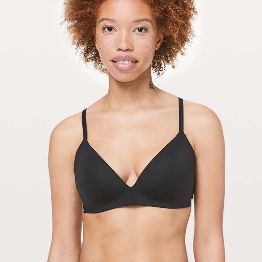 BNWOT Lululemon Take Shape Bra - 36C - black